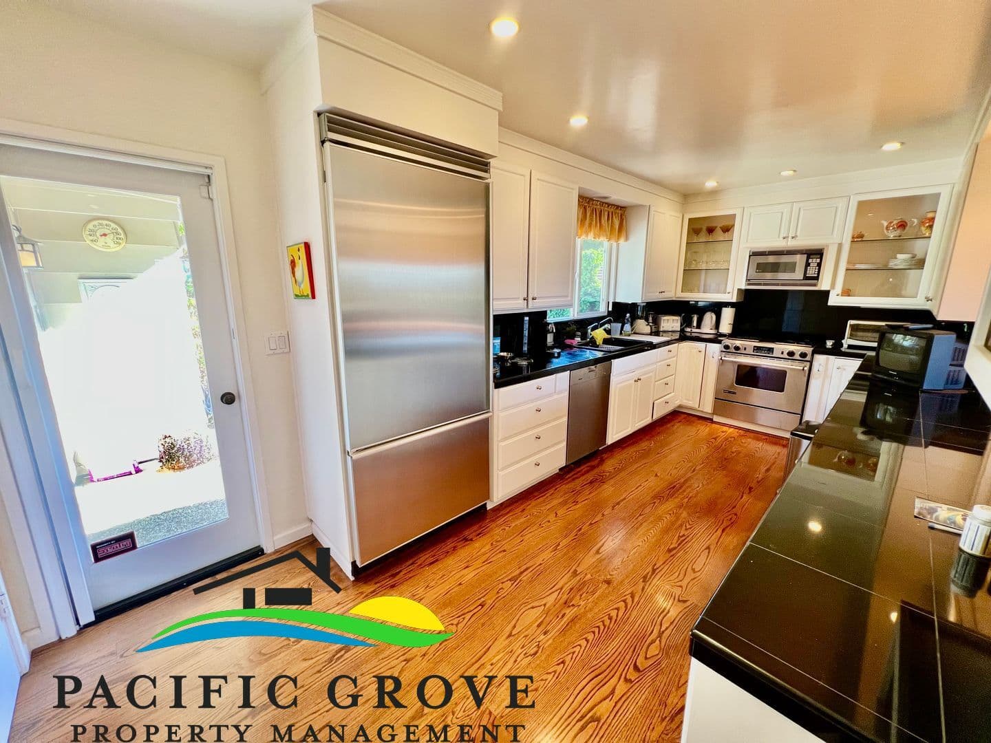 Carmel by the Sea House: 606 Carmelo Avenue