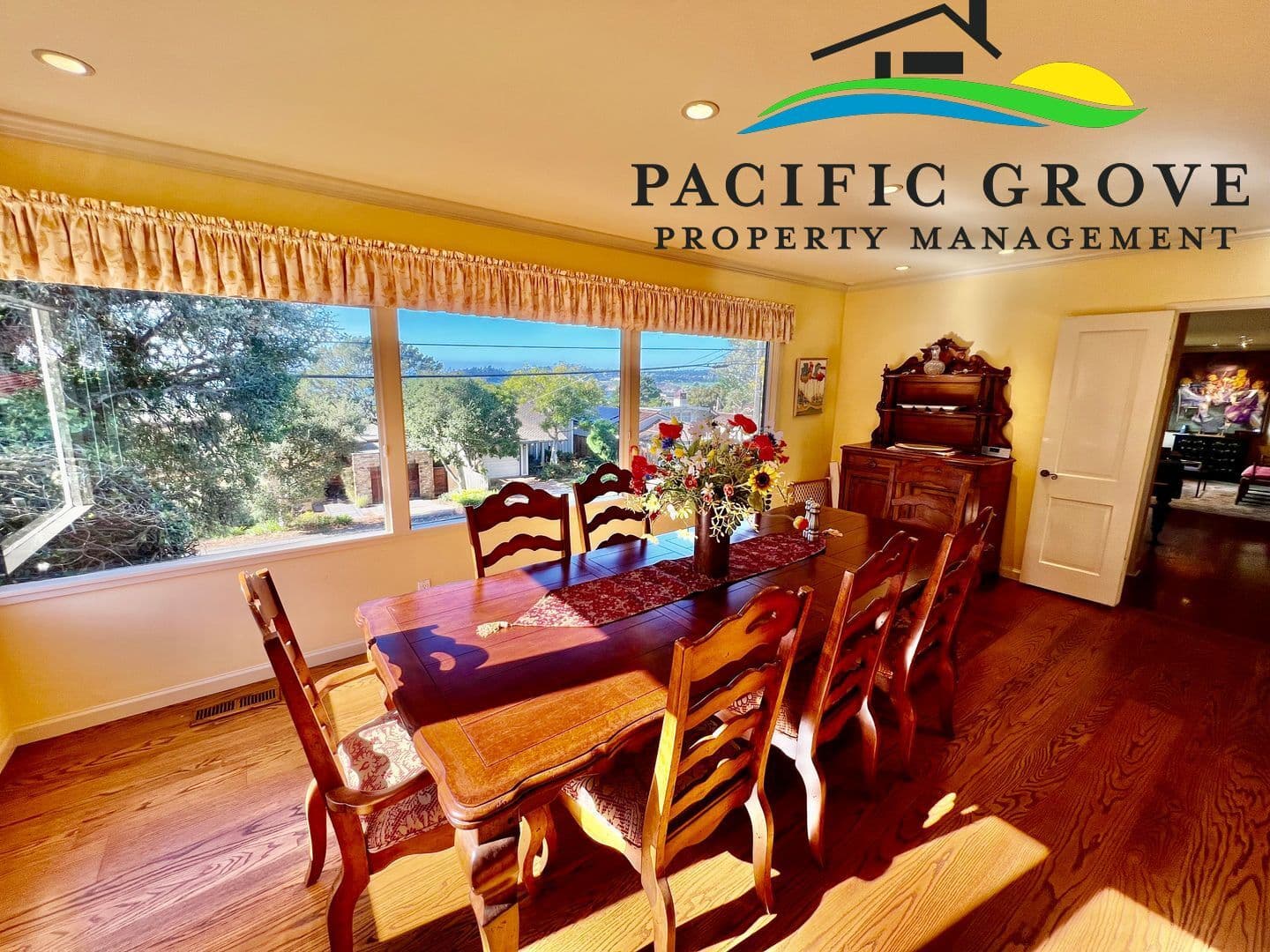 Carmel by the Sea House: 606 Carmelo Avenue