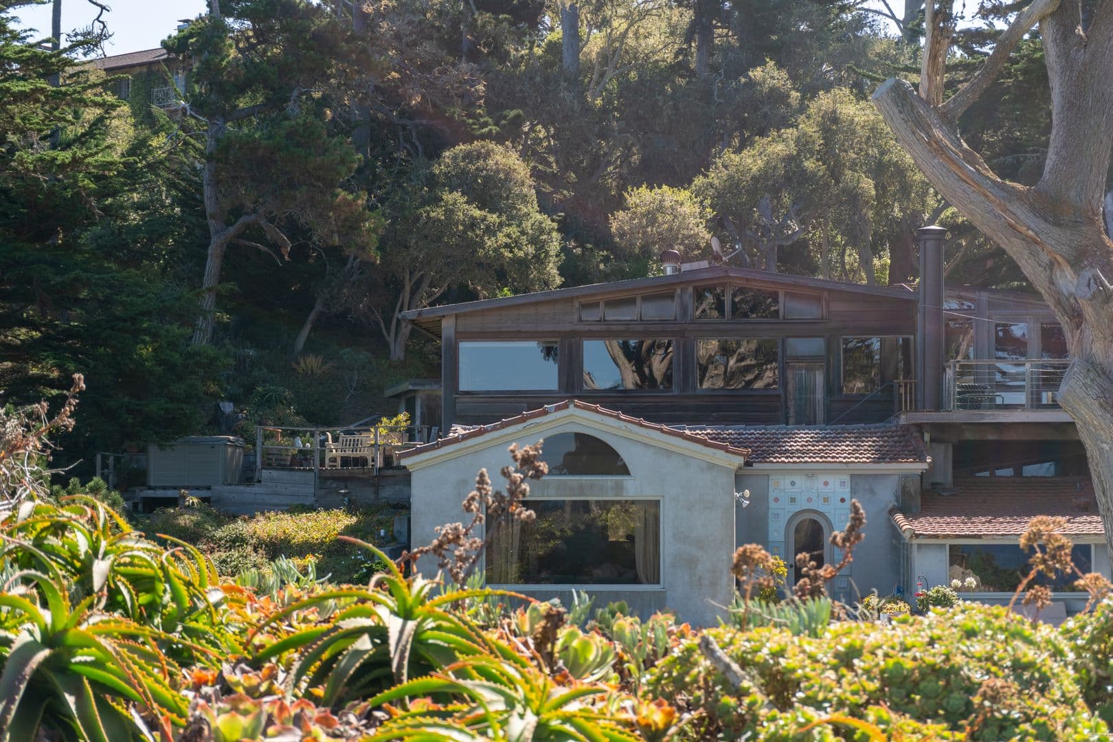 Carmel House: 100 Highway 1