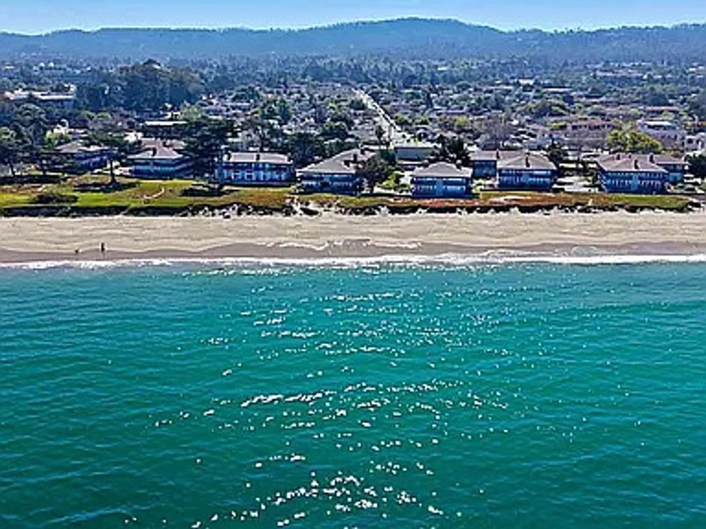 Monterey Condo: 37 La Playa