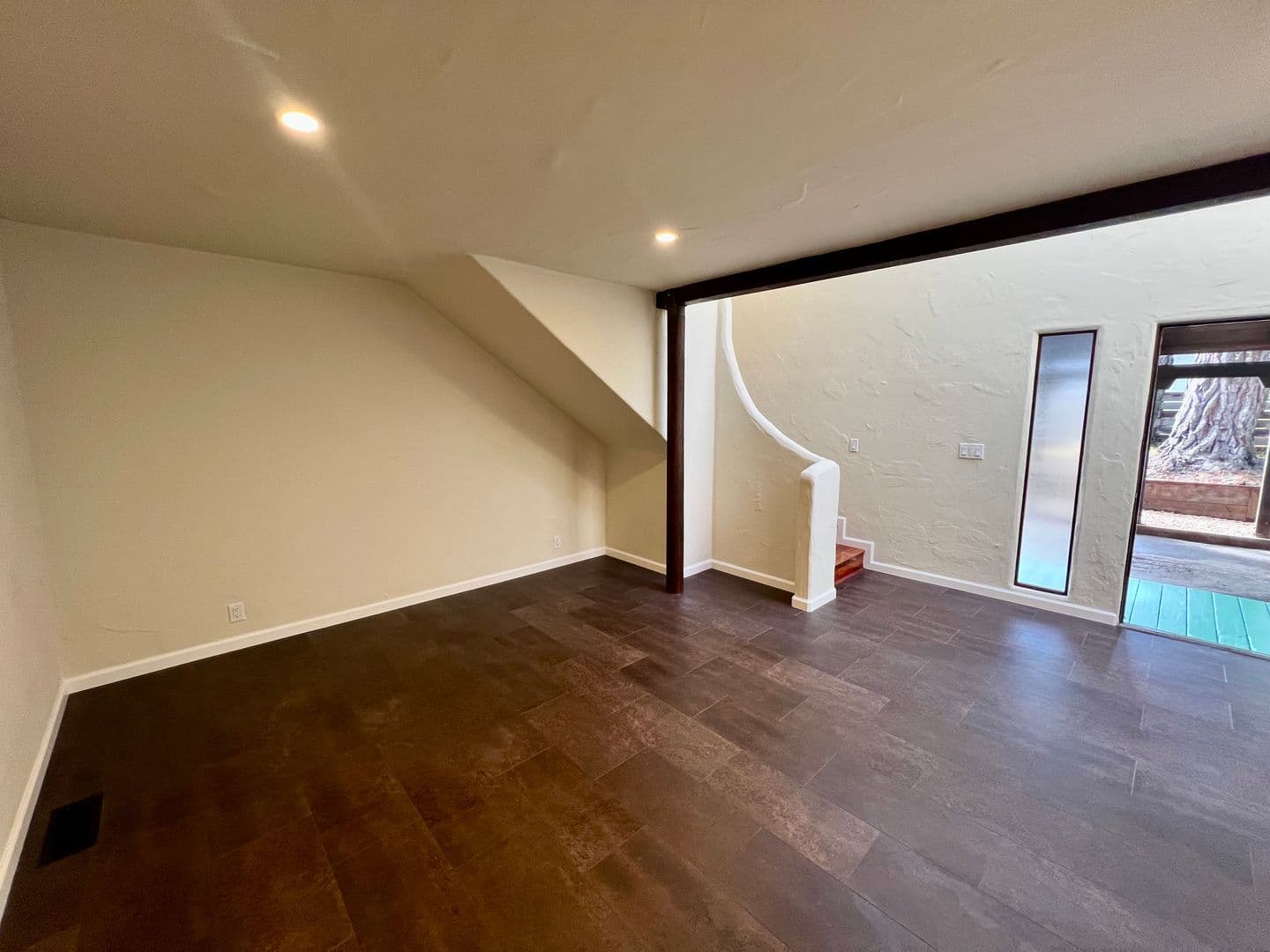 Monterey House: 671 Taylor Street