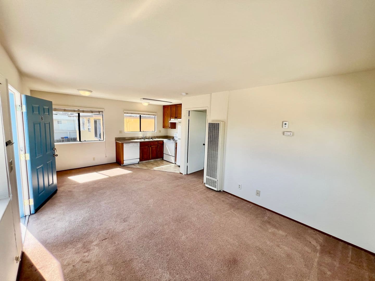 Monterey Apartment: 464 Larkin Street