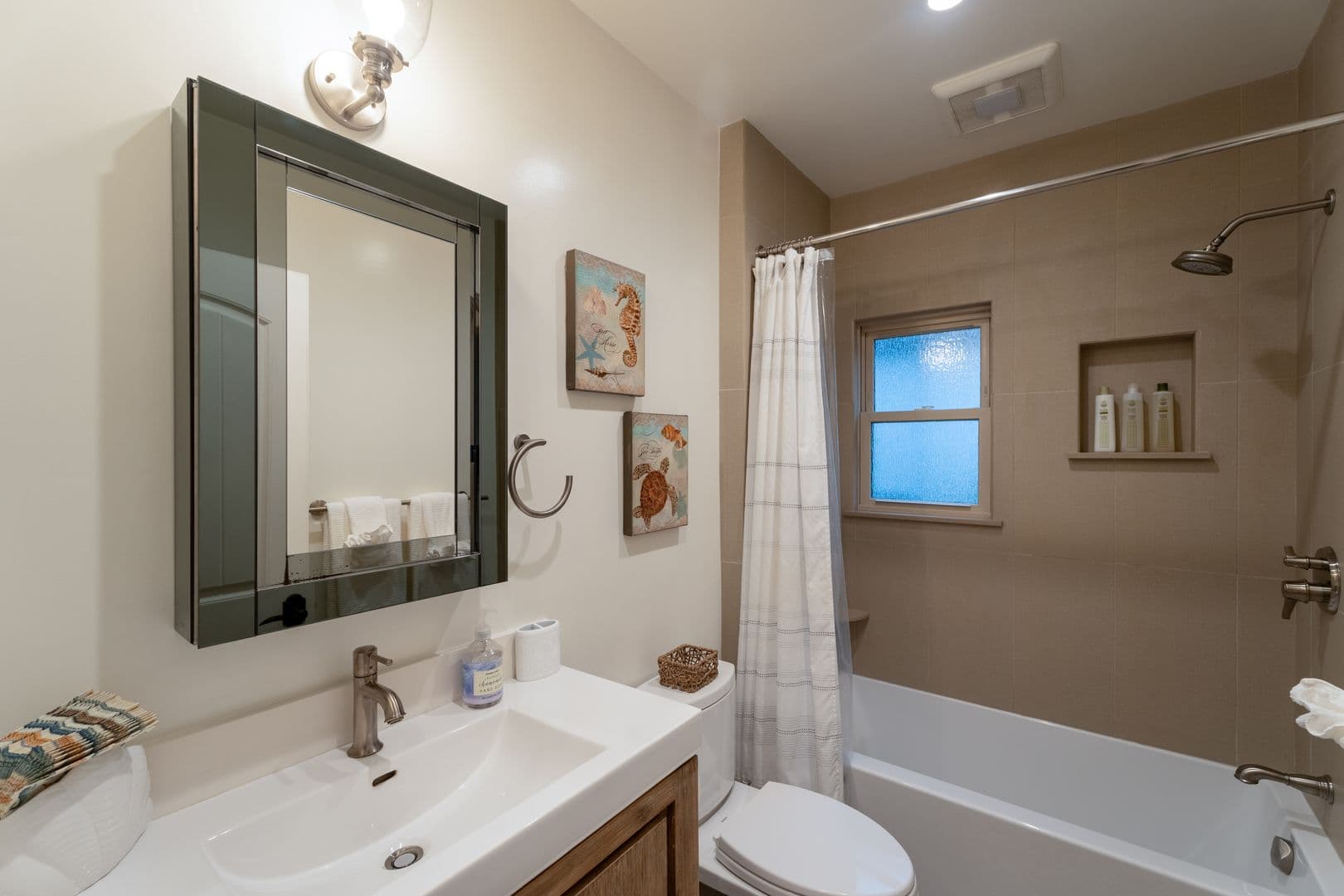 Pacific Grove House: 610 Forest Avenue