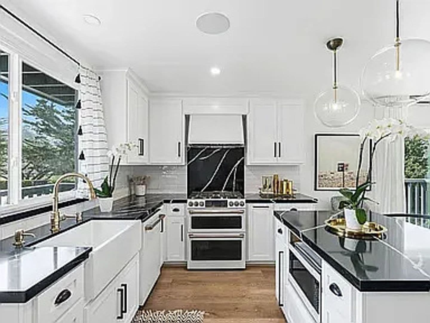 Monterey Condo: 37 La Playa