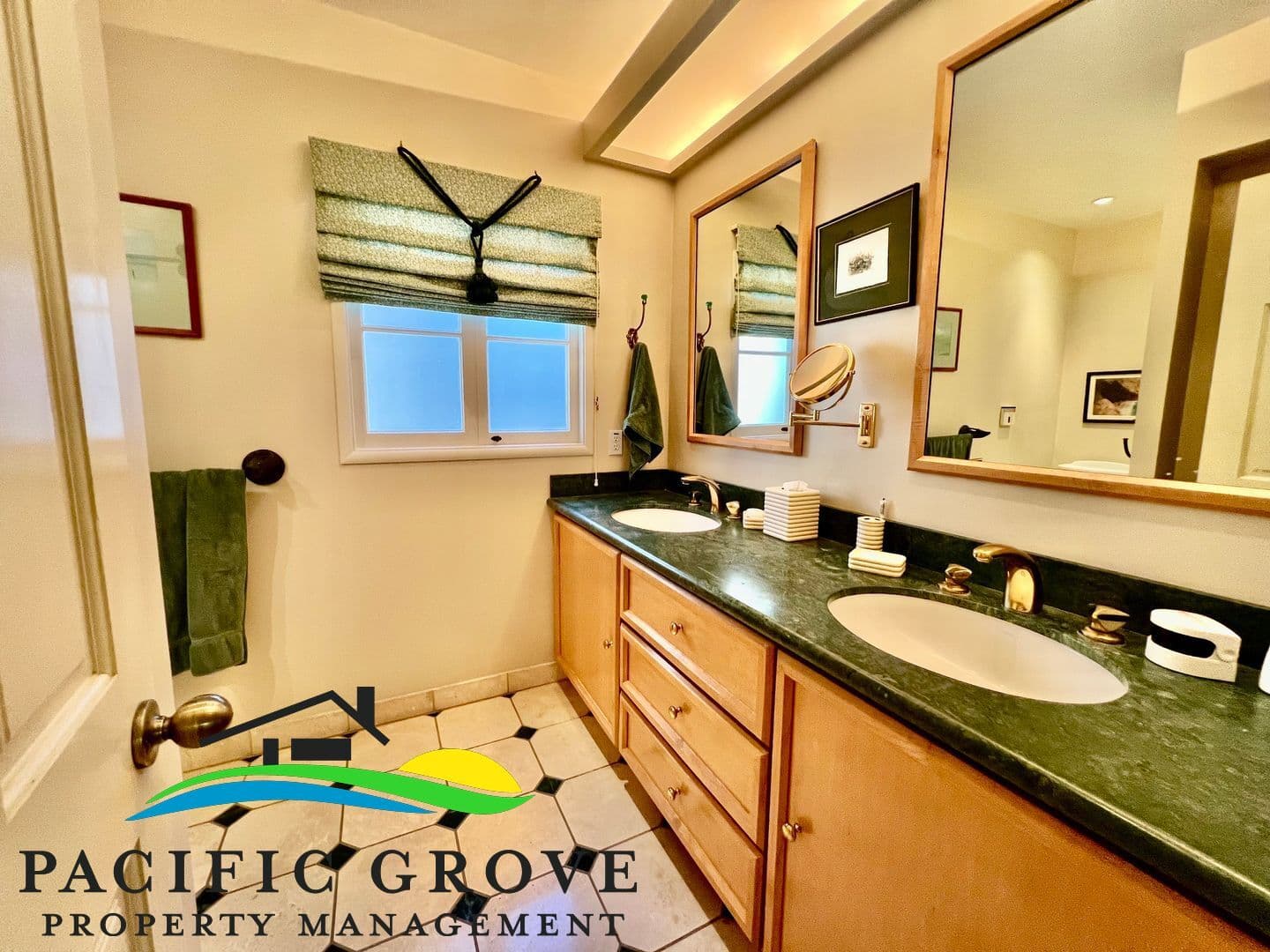 Carmel by the Sea House: 606 Carmelo Avenue
