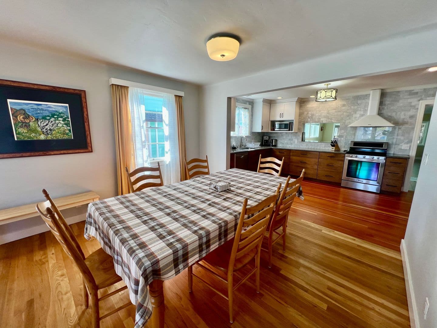 Pacific Grove House: 911 Ripple Avenue