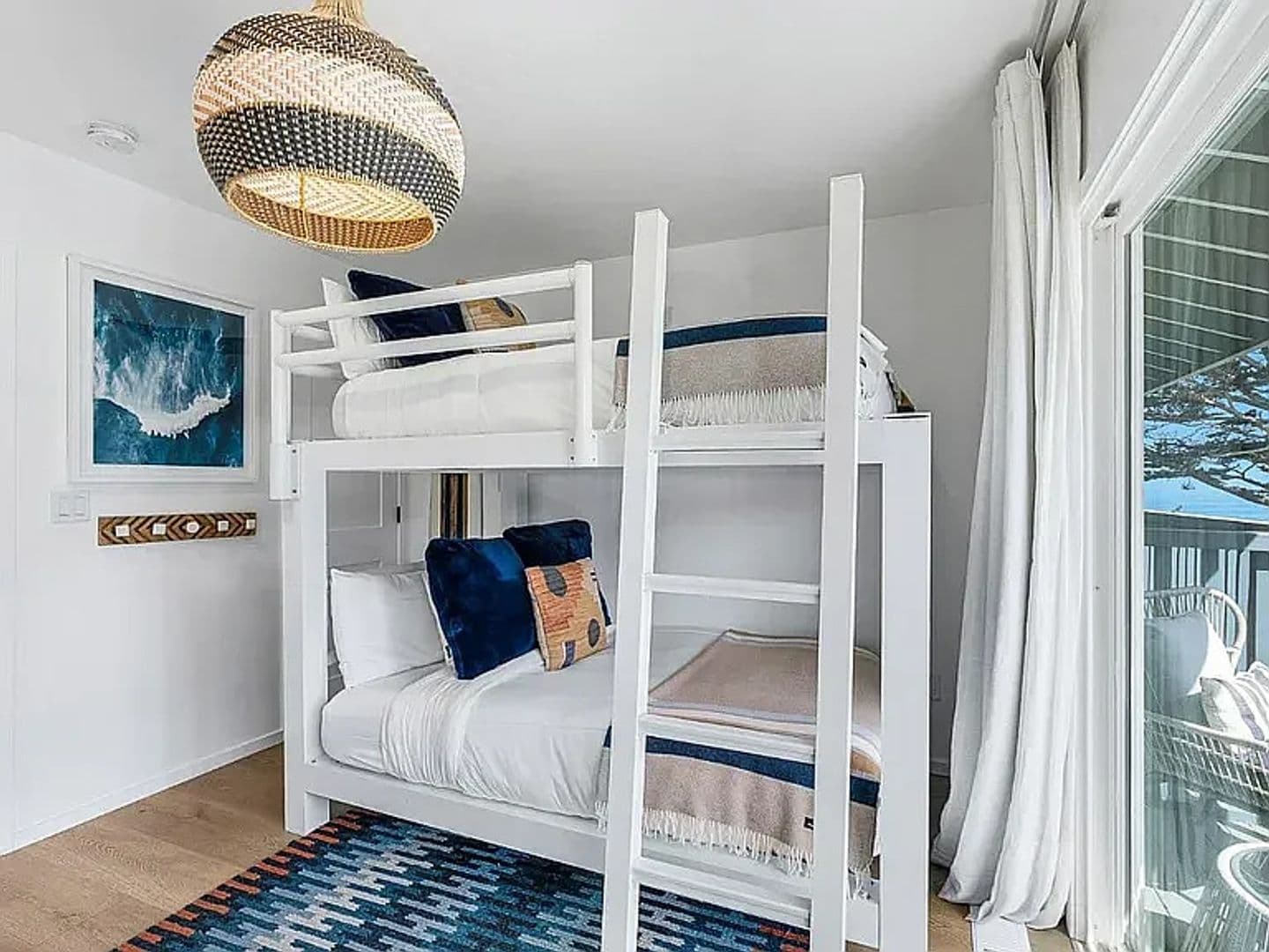Monterey Condo: 37 La Playa