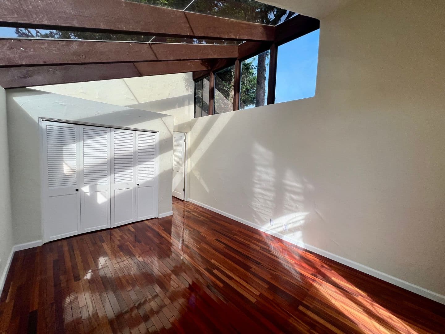 Monterey House: 671 Taylor Street