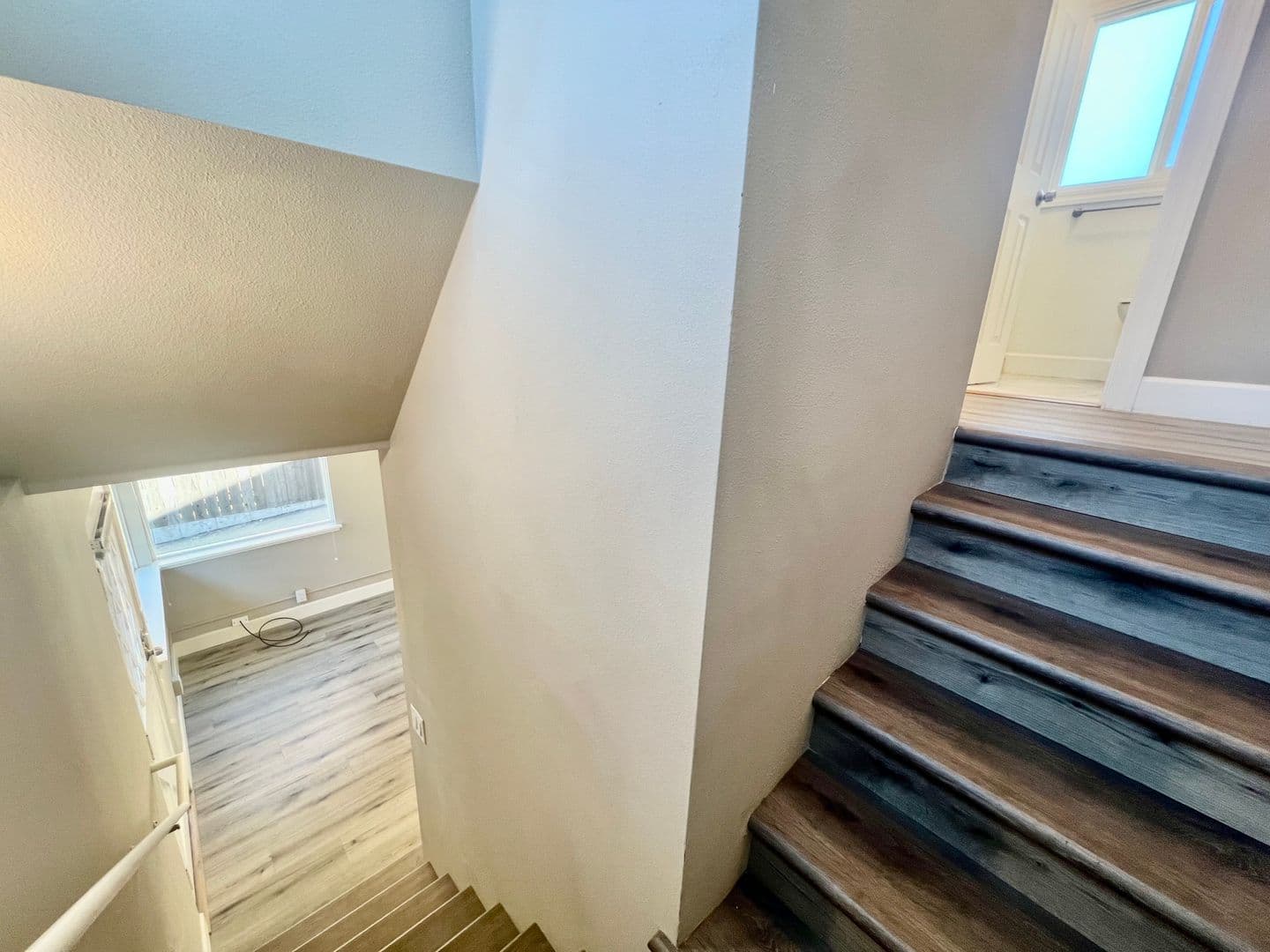 Pacific Grove Apartment: 1149 Forest Avenue
