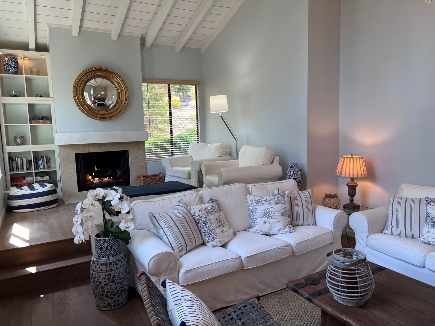 Pacific Grove House: 601 Acorn Ct
