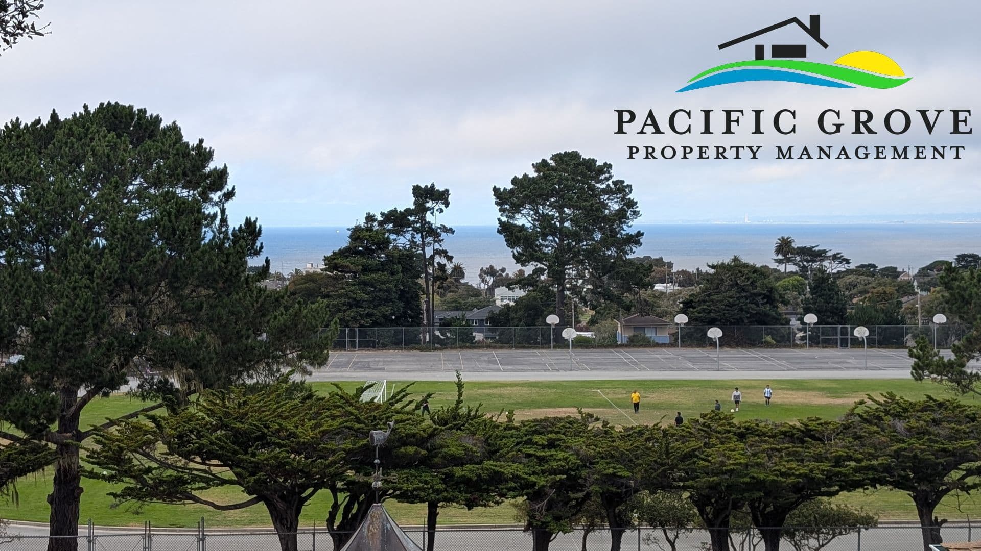 Pacific Grove House: 515 Hillcrest Ave