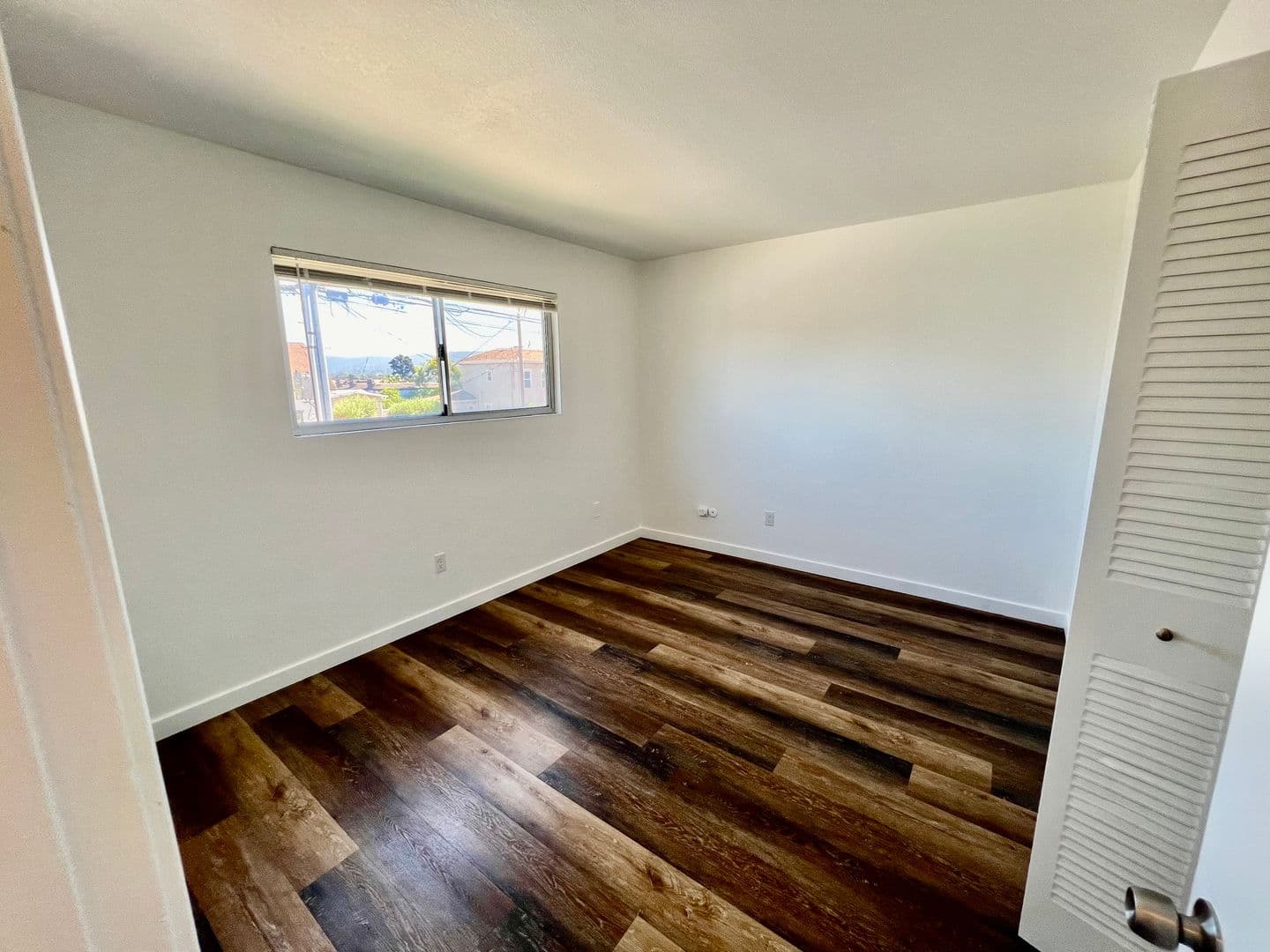 Monterey Apartment: 218 Van Buren Street