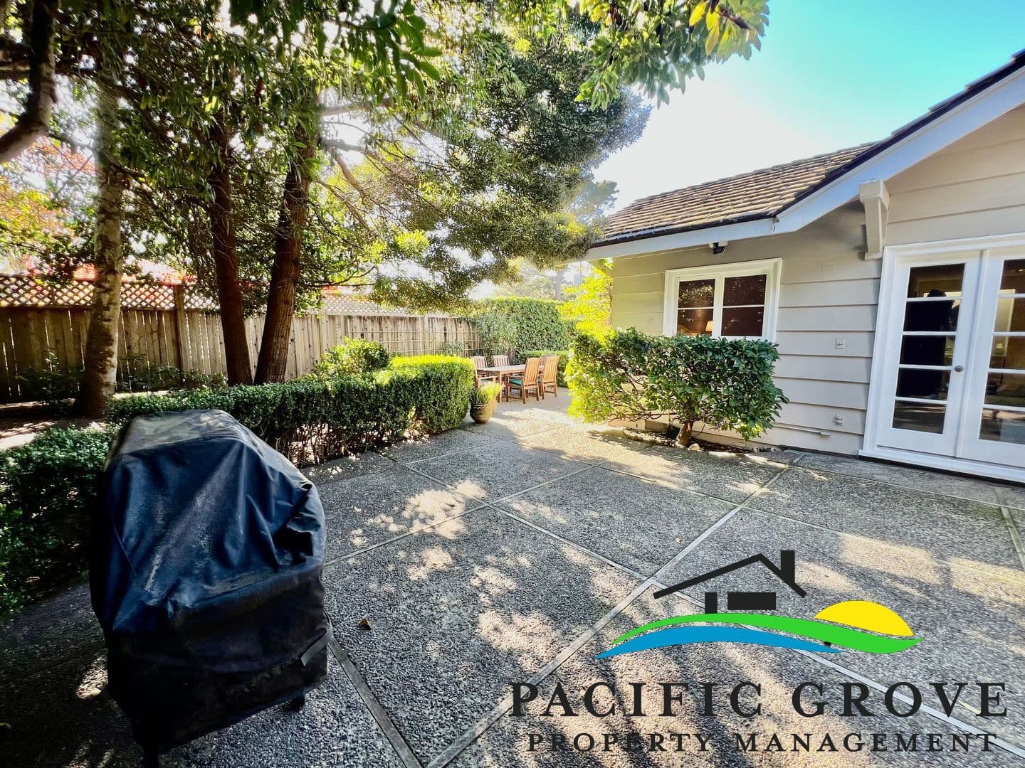 Carmel by the Sea House: 606 Carmelo Avenue