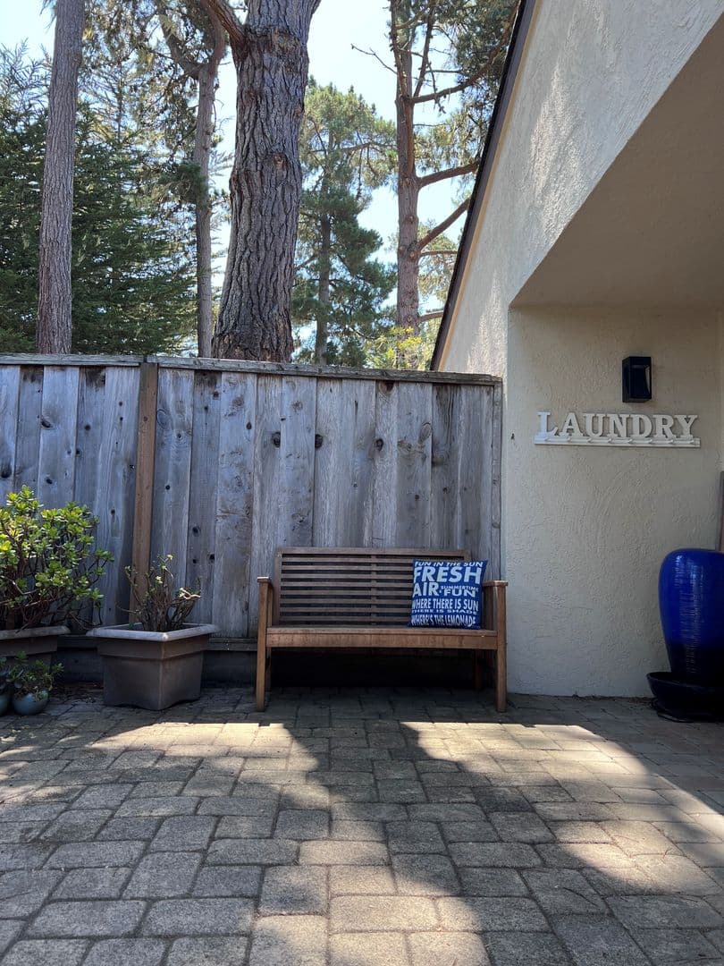 Pacific Grove House: 601 Acorn Ct