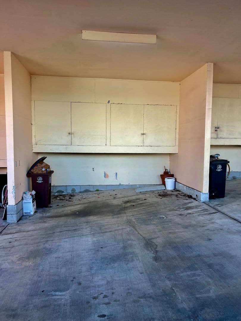 Monterey Apartment: 464 Larkin Street