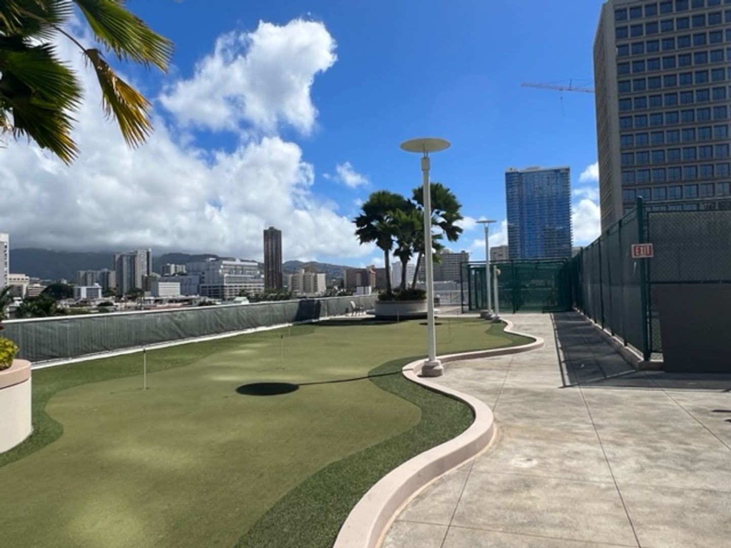 Honolulu House: 1296 Kapiolani Blvd II-4205