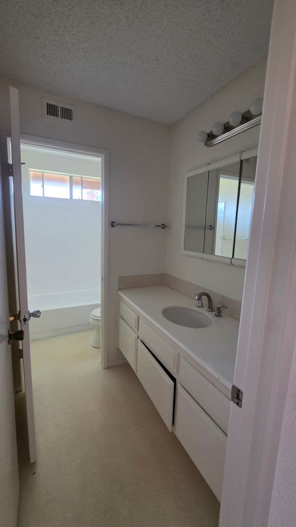 San Diego House: 13363 Thunderhead St.