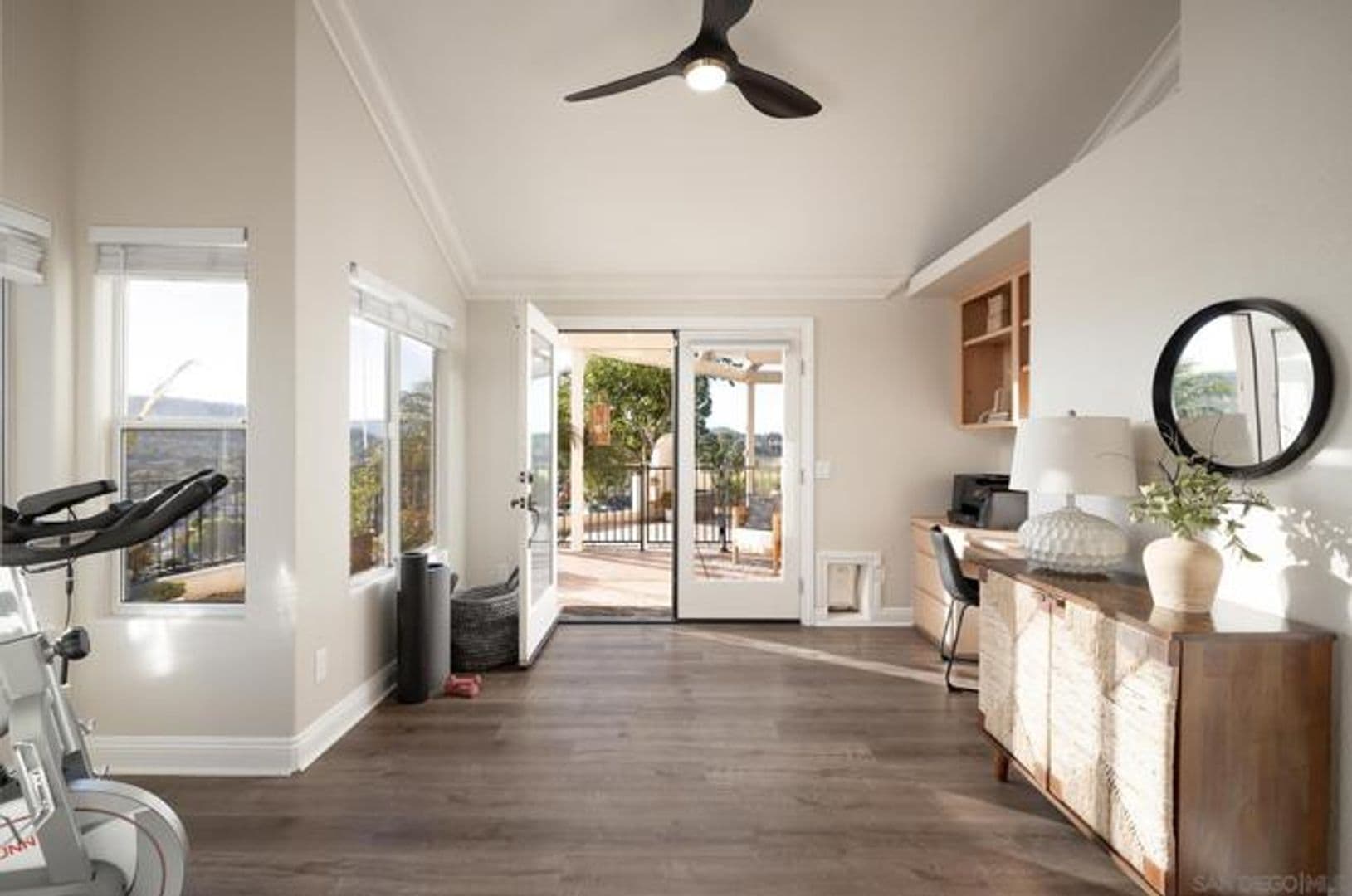 Poway House: 12645 Treehill Pl