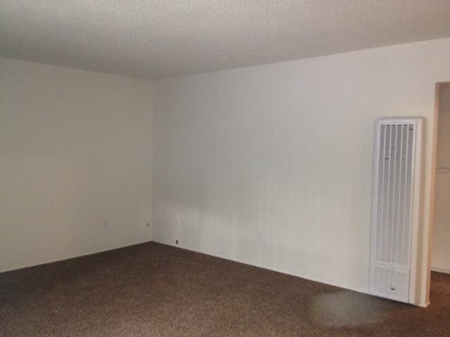 Escondido Apartment: 1721 - 1725 W. 9th Ave.