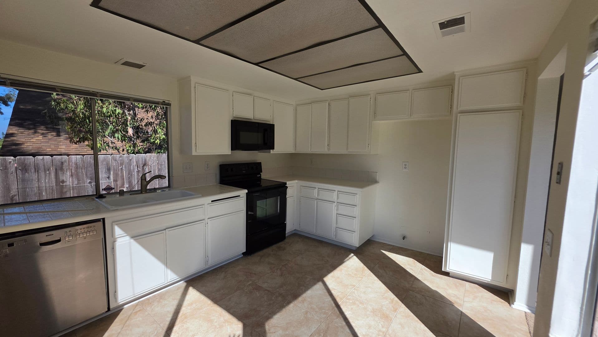 San Diego House: 13363 Thunderhead St.