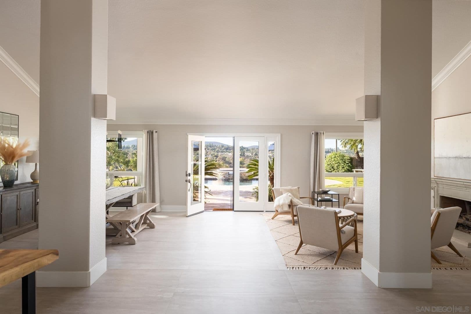 Poway House: 12645 Treehill Pl