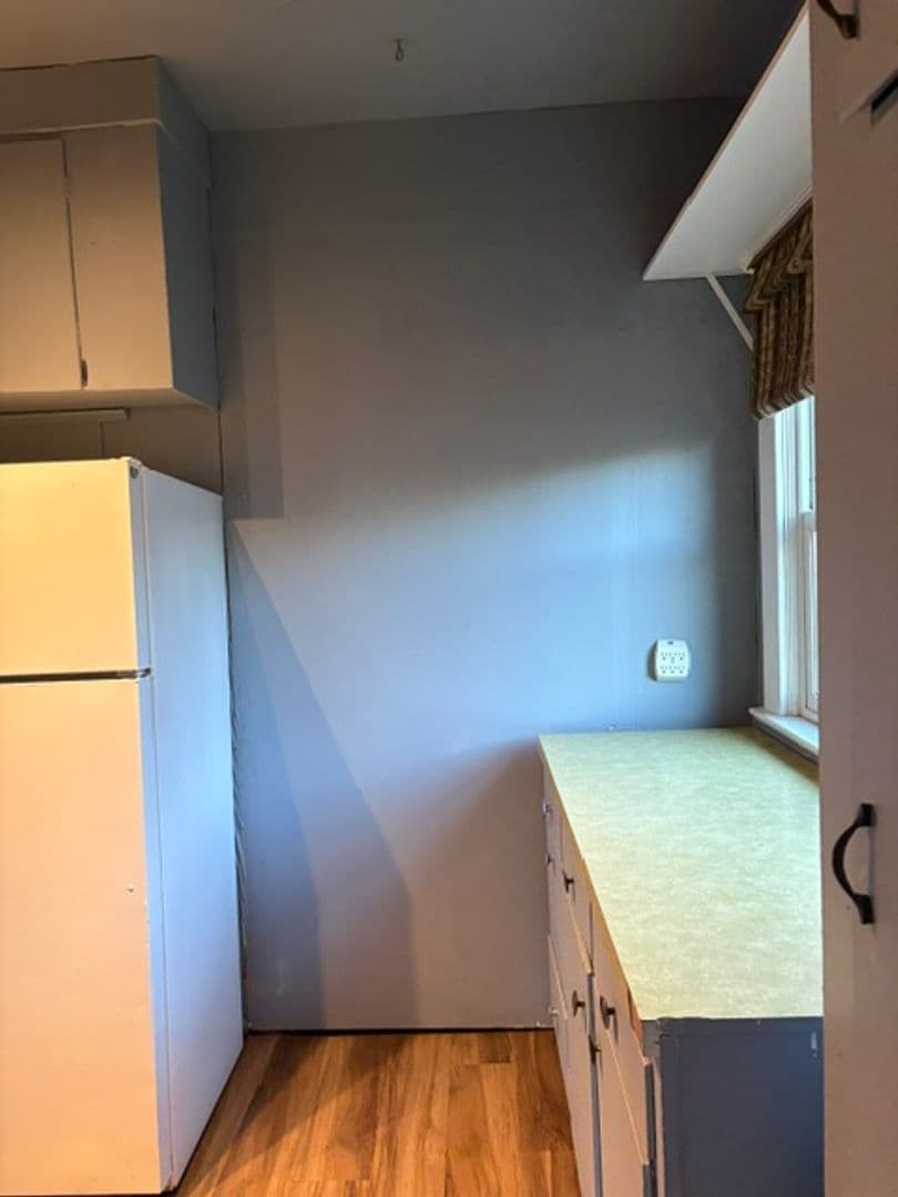 Albany House: 714 Montgomery St SE