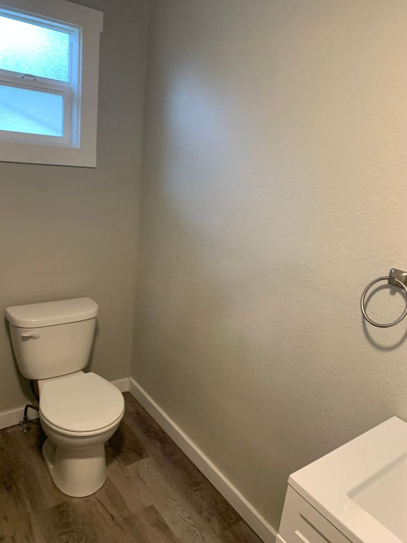 Jefferson Apartment: 145 S. Main St