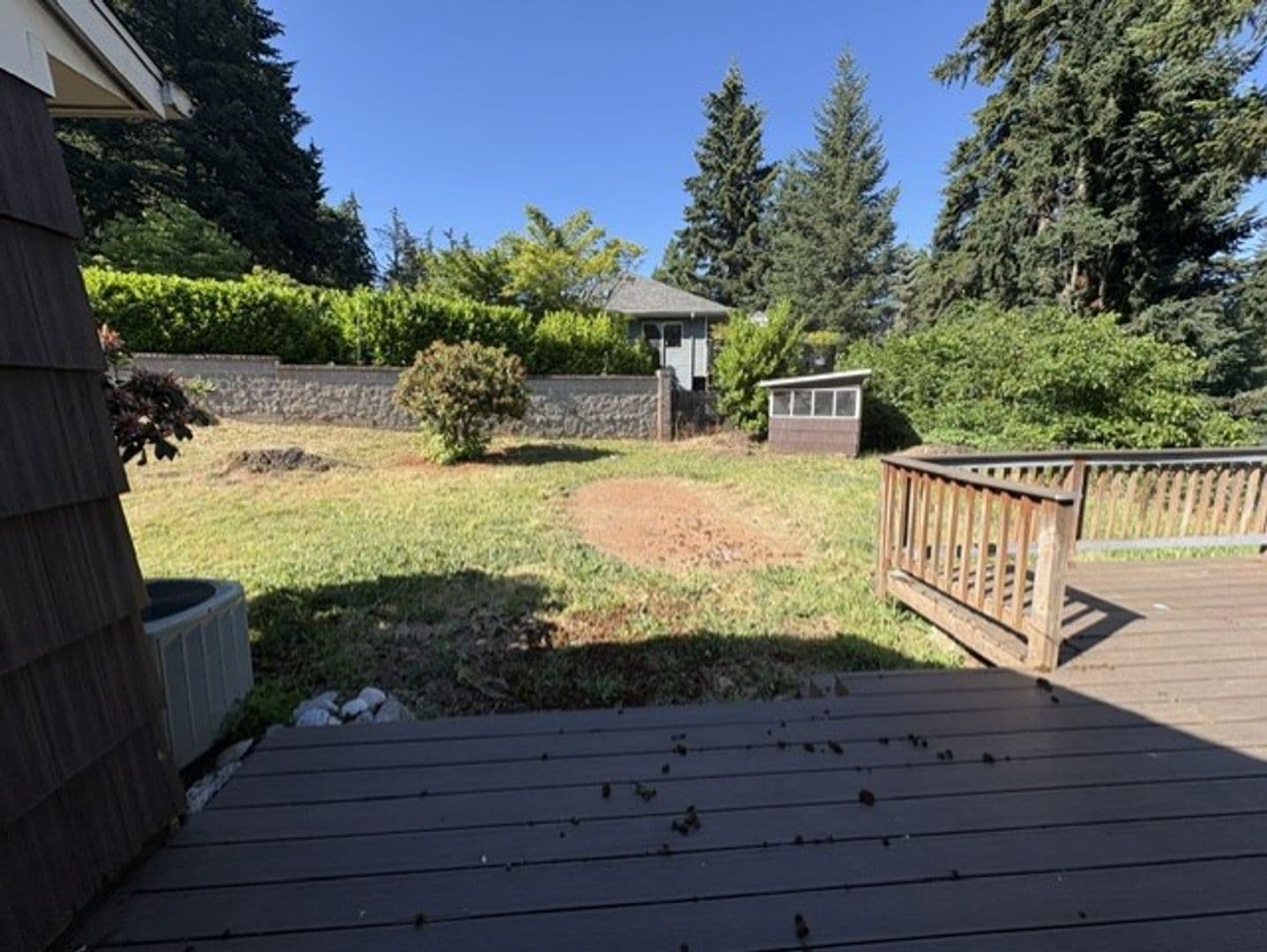 Salem House: 825 Orchard Heights Road NW