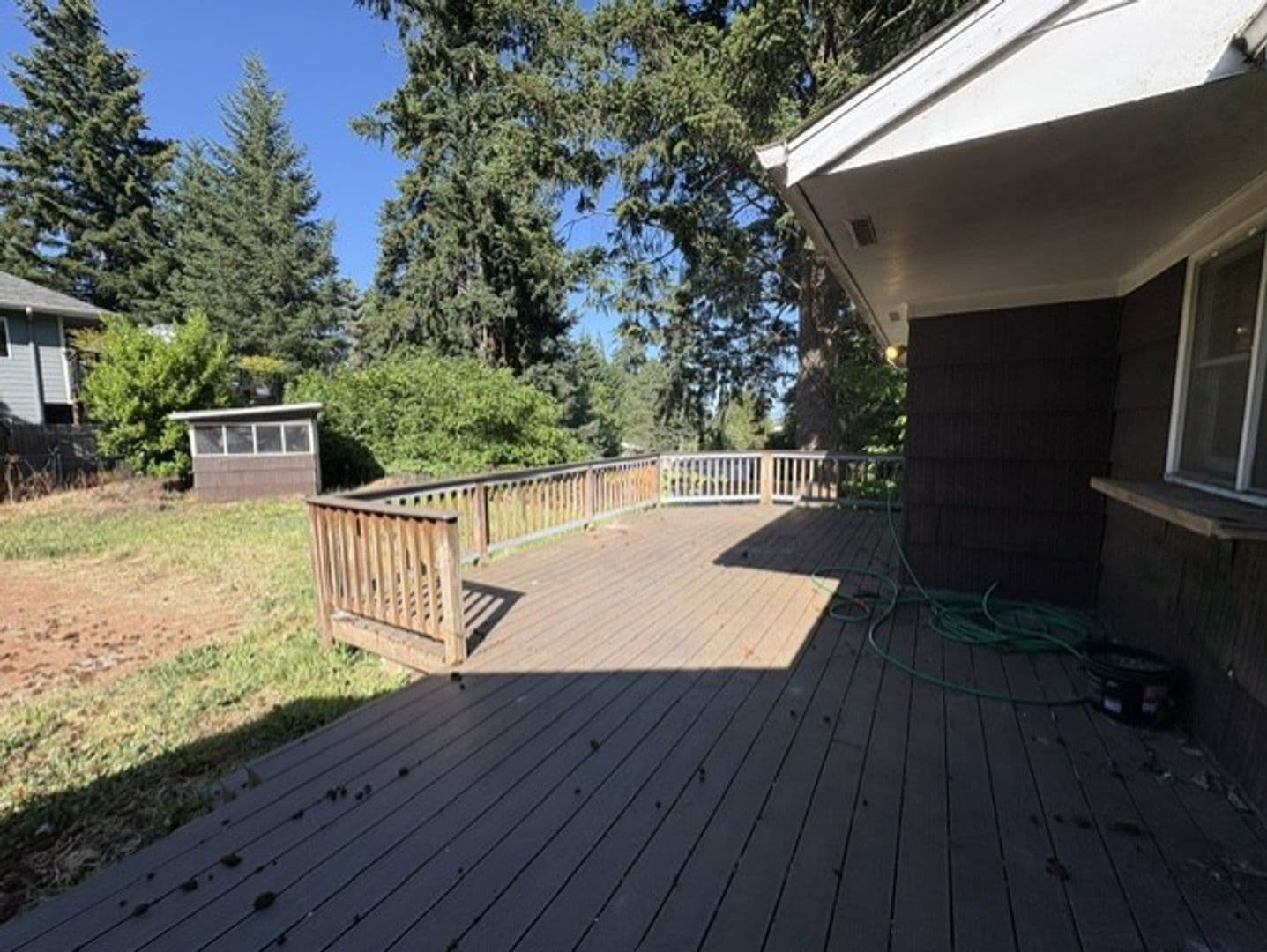Salem House: 825 Orchard Heights Road NW
