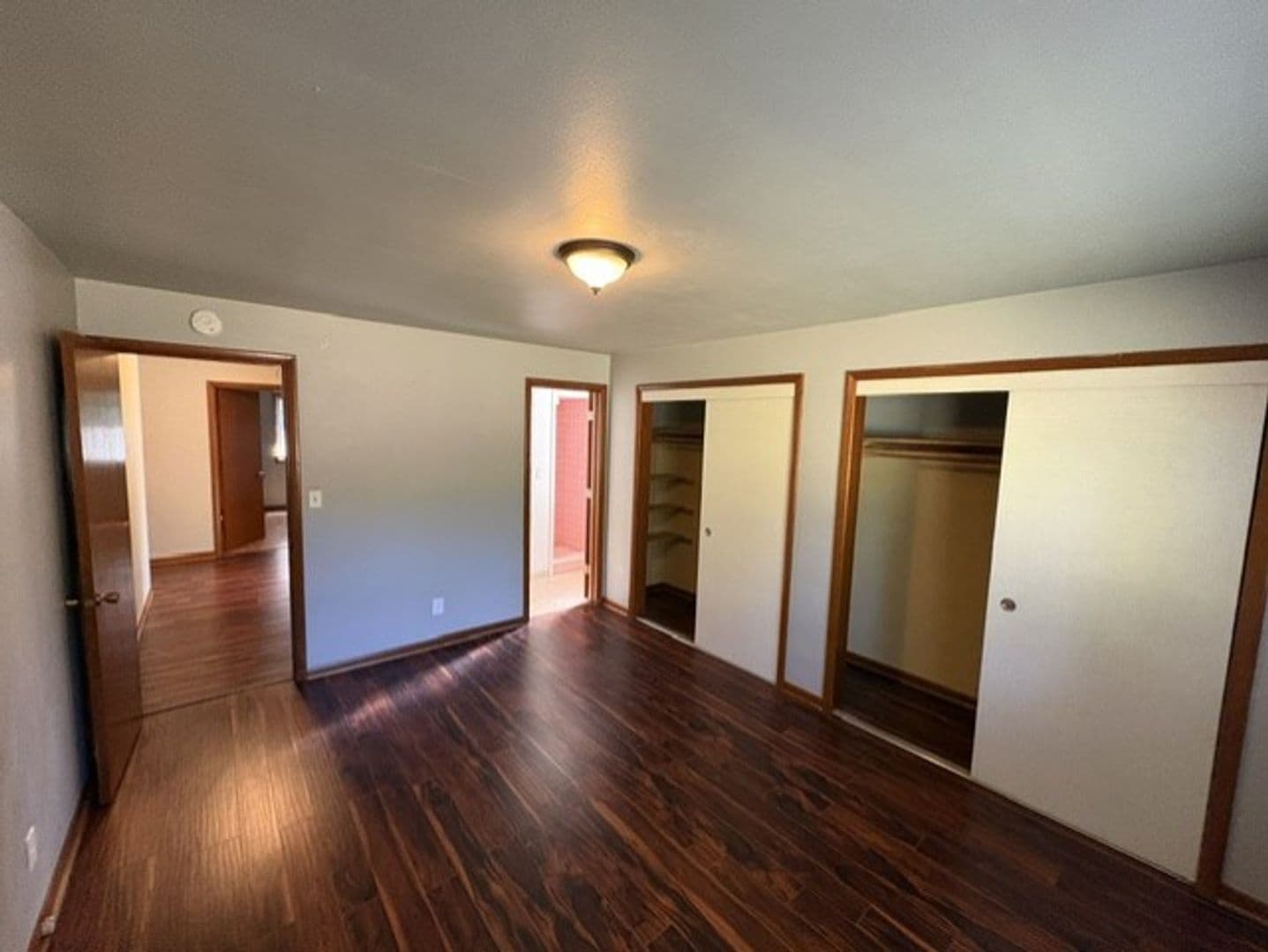 Salem House: 825 Orchard Heights Road NW