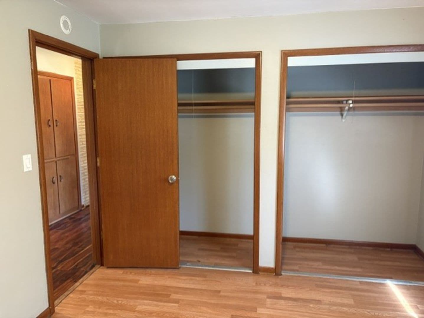 Salem House: 825 Orchard Heights Road NW