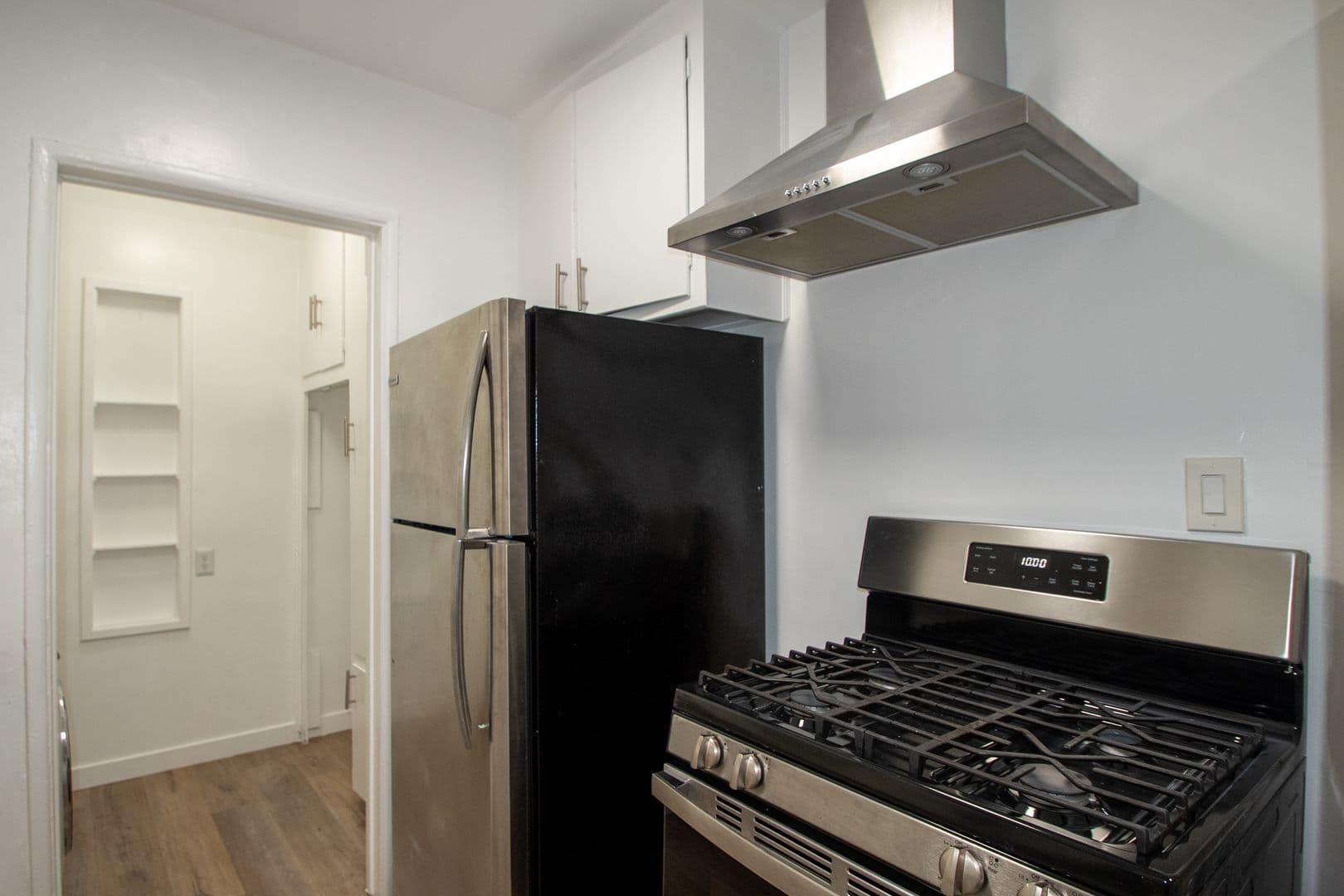 Studio City Apartment: 4413 Tujunga Avenue