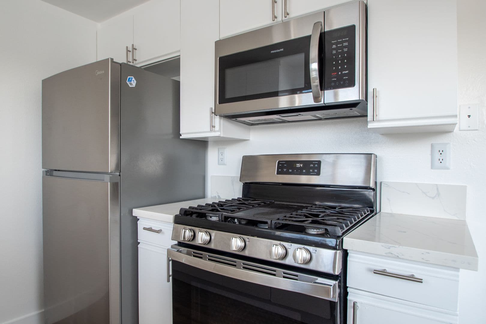North Hollywood Apartment: 5002 Tujunga Avenue