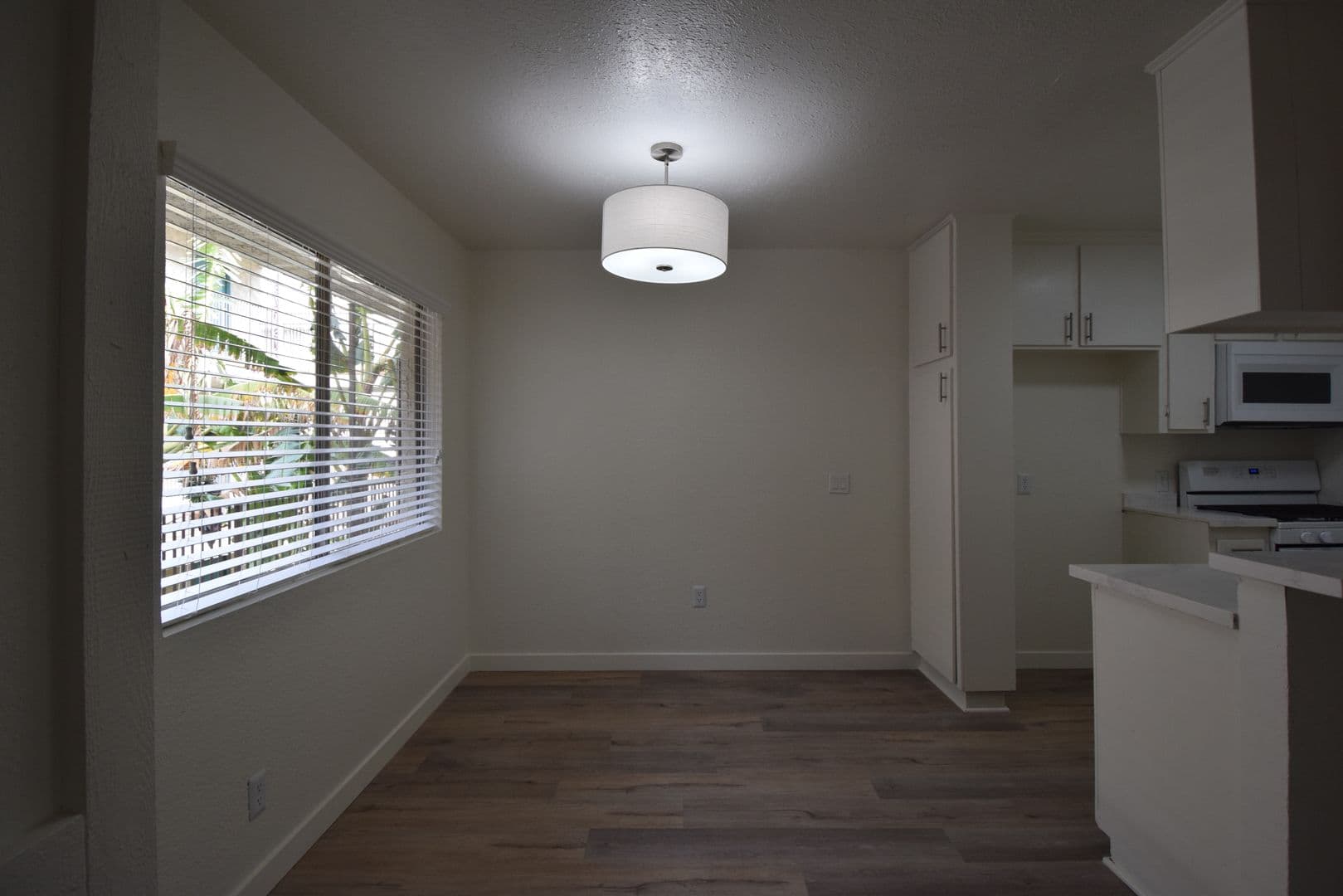 Canoga Park Apartment: 21018 Gresham Street