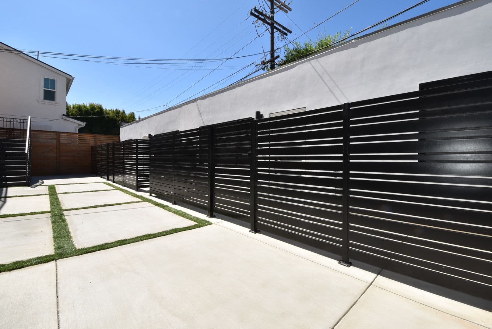 Los Angeles Apartment: 1415 S Sierra Bonita Avenue