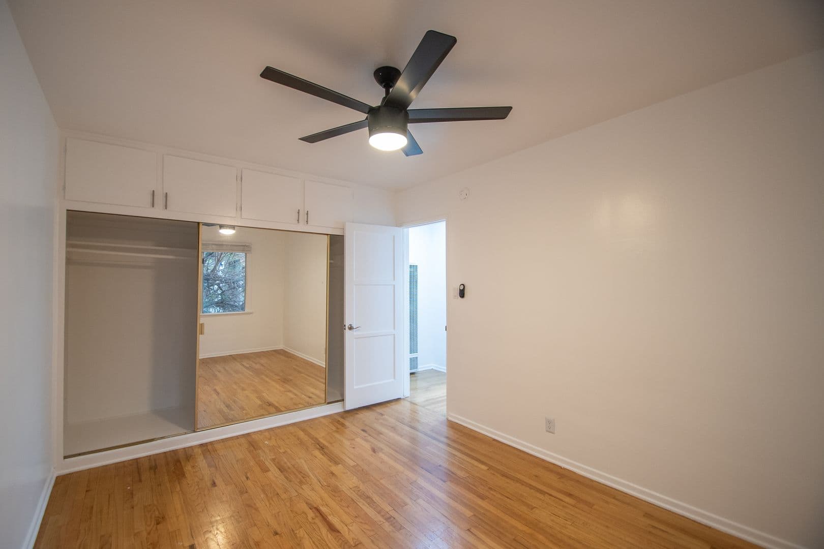 Studio City Apartment: 4413 Tujunga Avenue