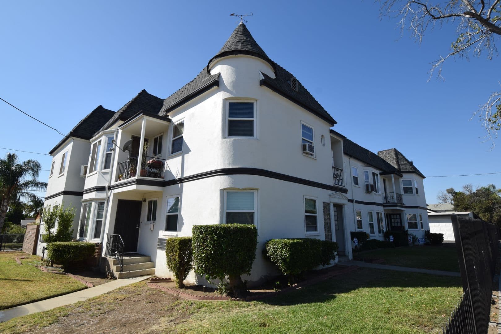 San Fernando Apartment: 777 North Brand Boulevard