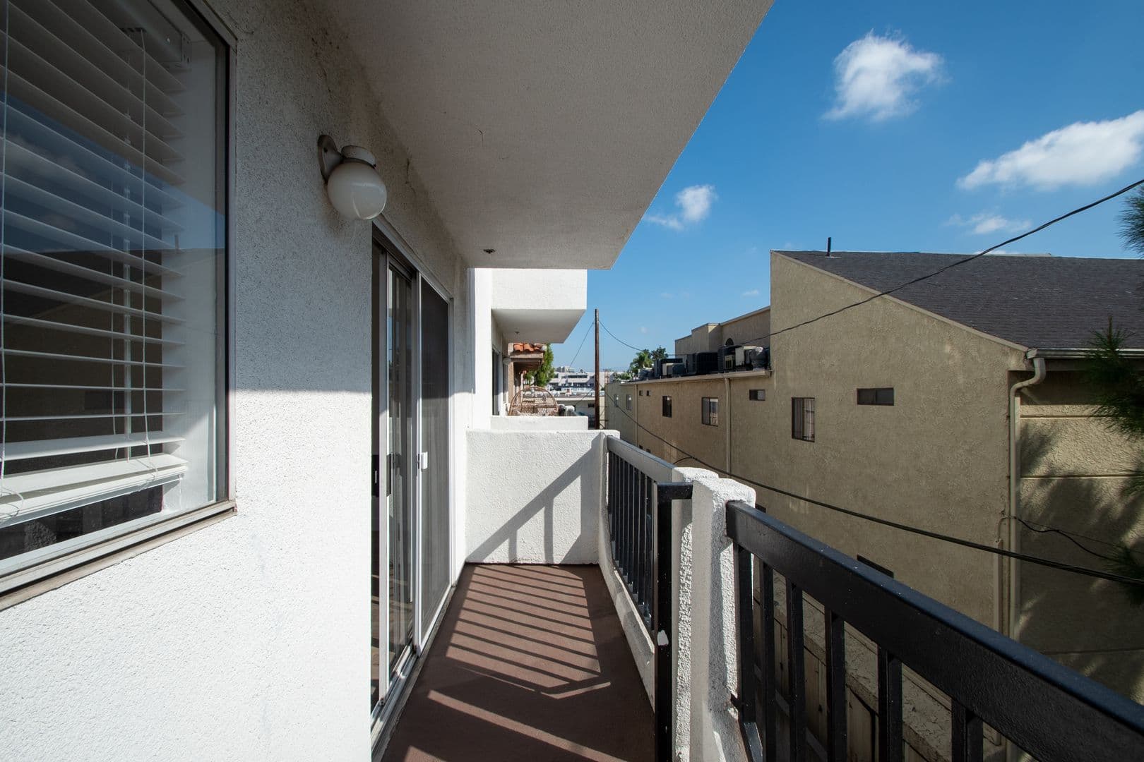 North Hollywood Apartment: 5002 Tujunga Avenue