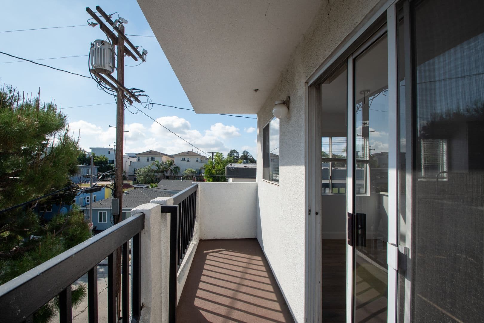 North Hollywood Apartment: 5002 Tujunga Avenue