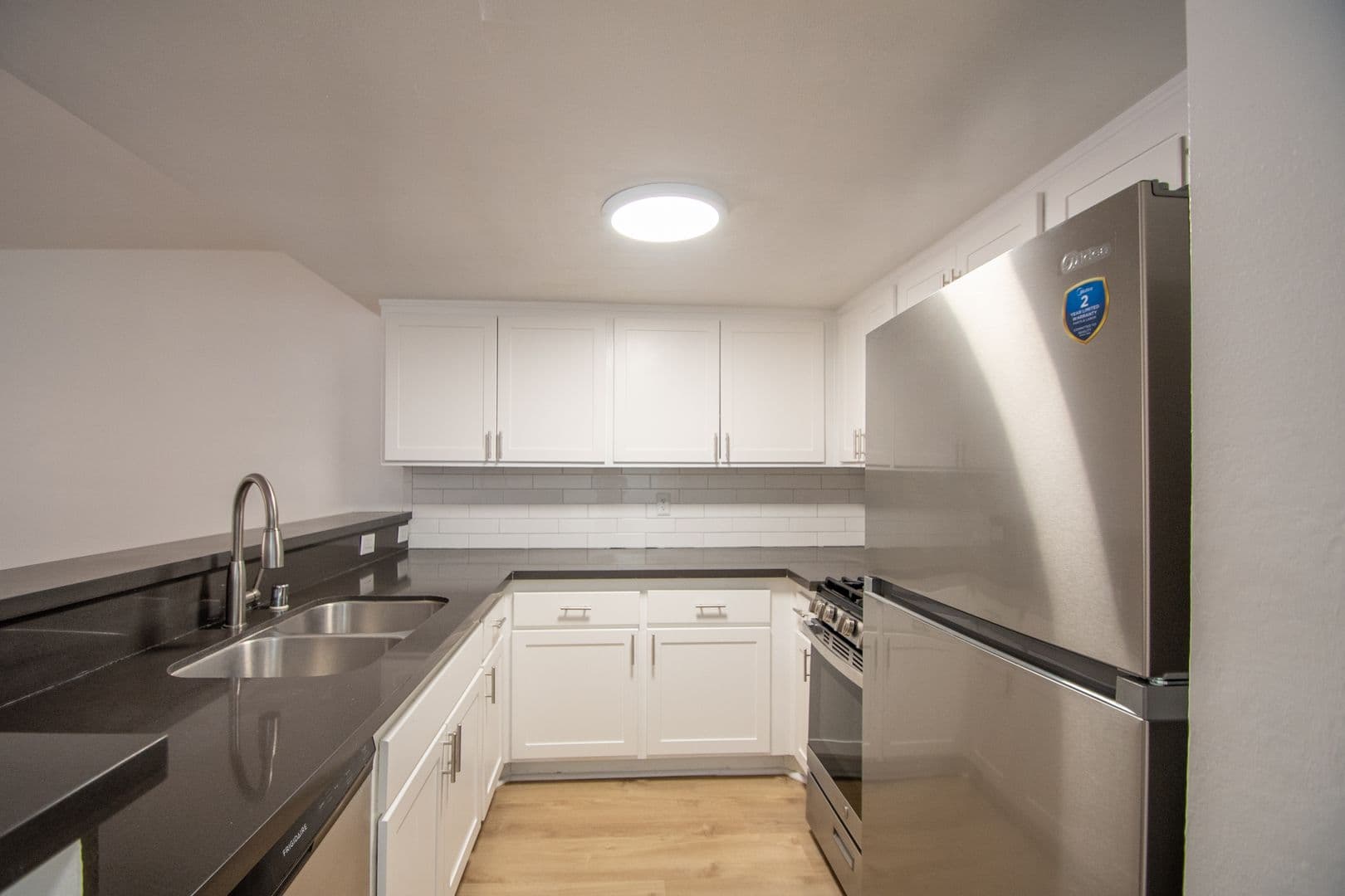 North Hollywood Apartment: 6401 Riverton Avenue