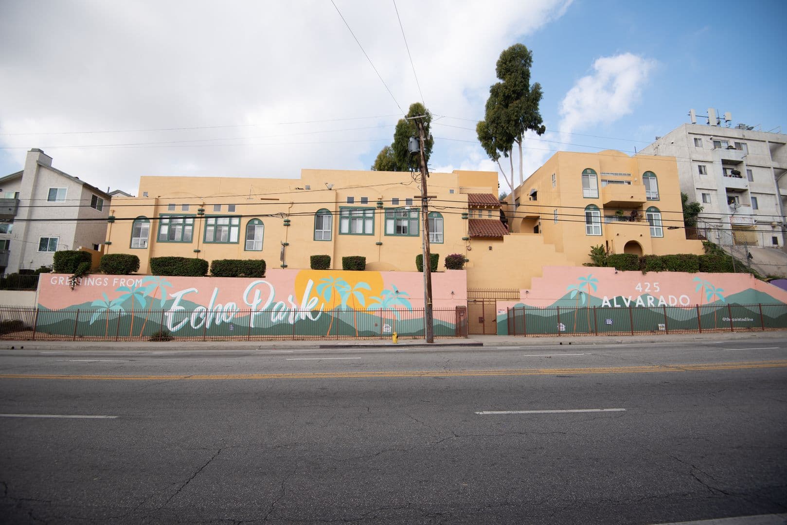 Los Angeles Apartment: 425 Alvarado Street