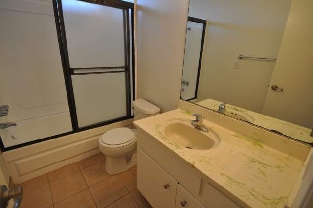 North Hollywood Apartment: 12241 Burbank Boulevard