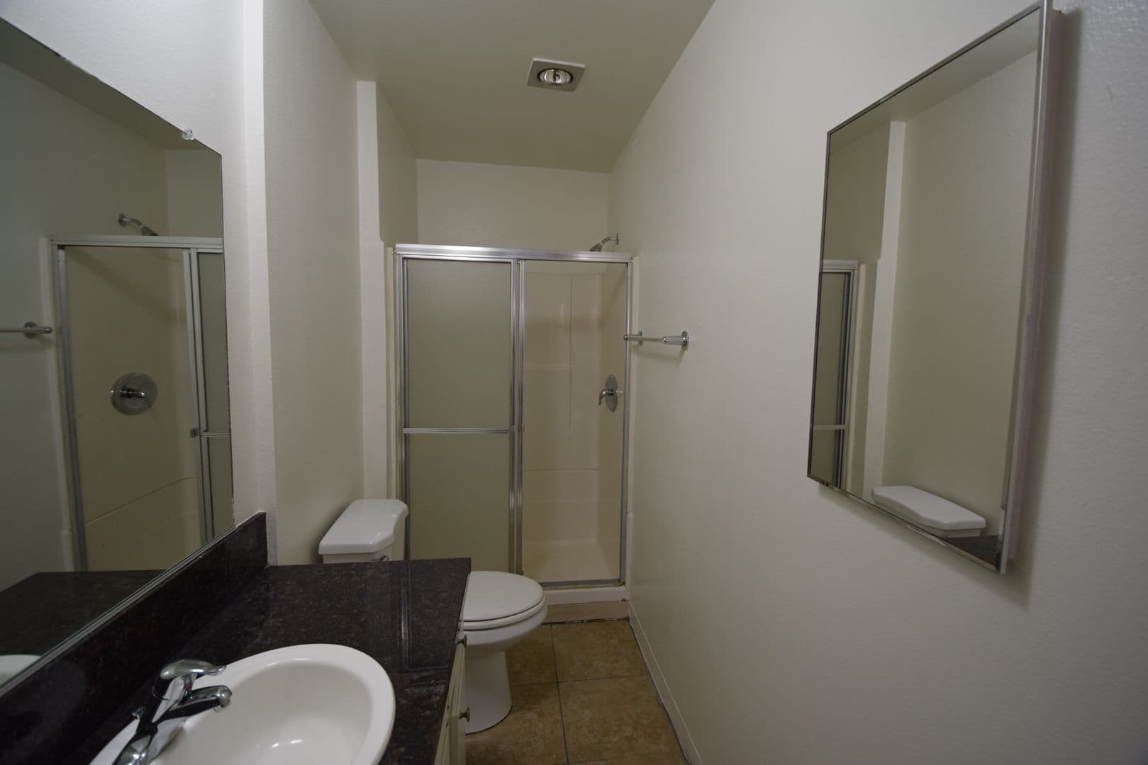 Van Nuys Apartment: 14142 Victory Boulevard
