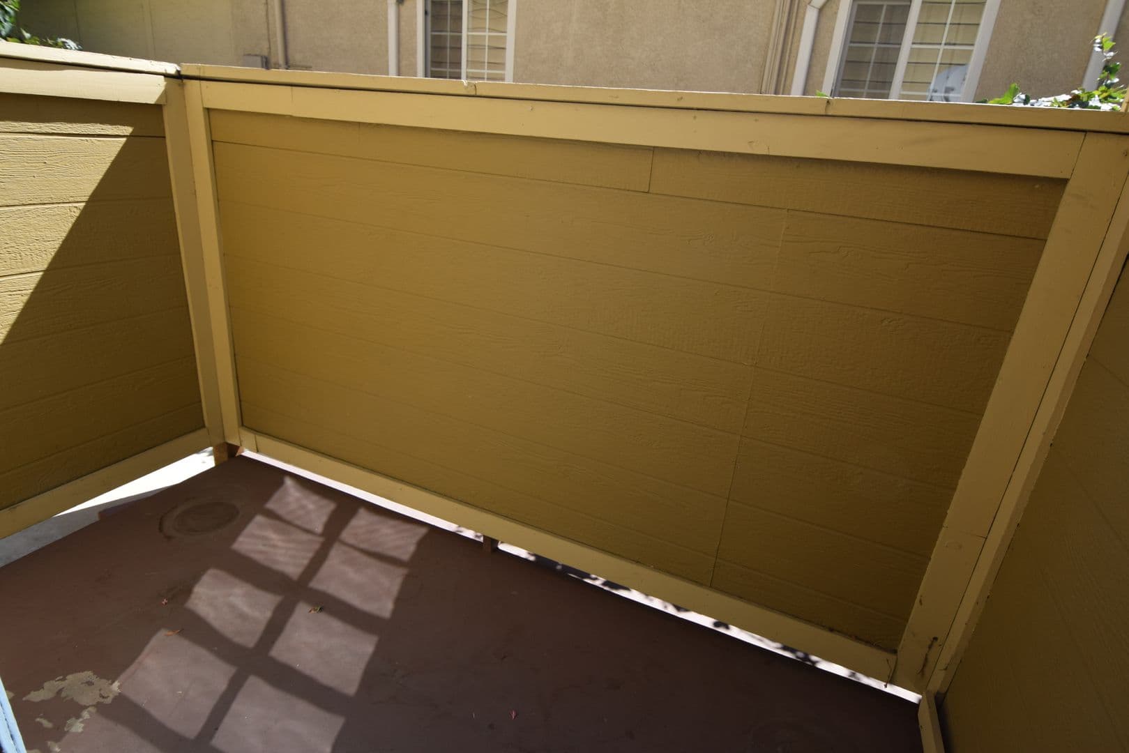 Valley Village Apartment: 12142-50 Oxnard St