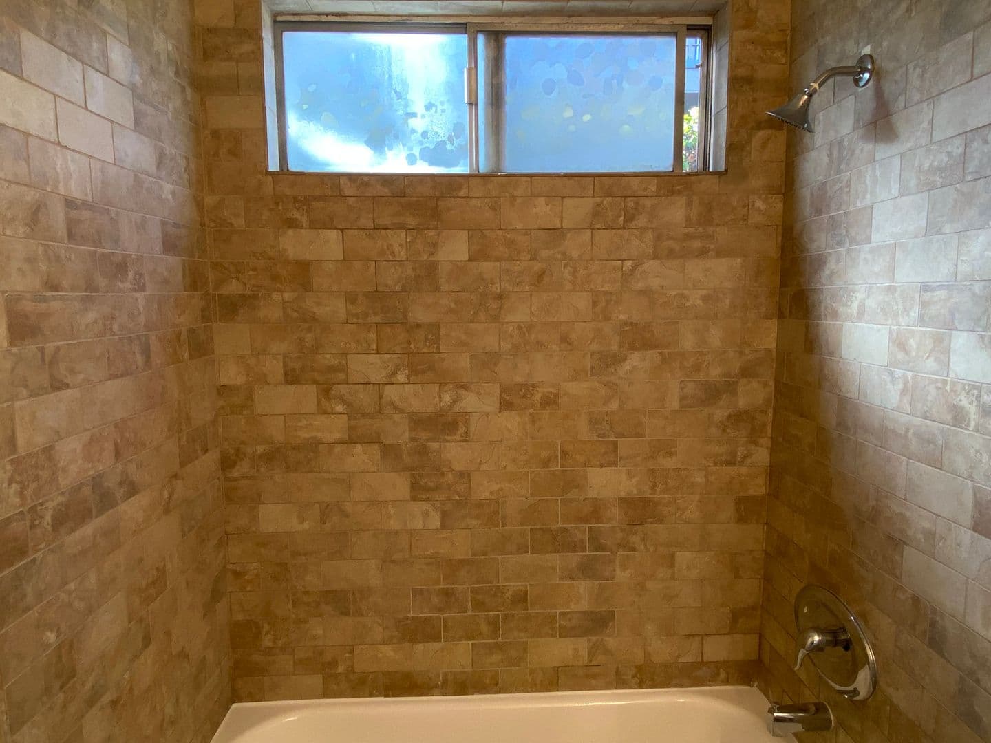 North Hollywood Apartment: 10745 Hortense Avenue