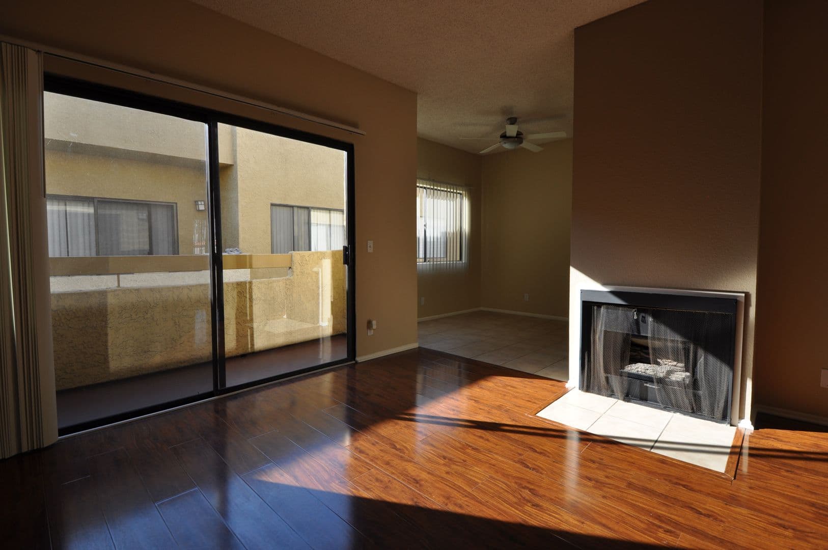 Valley Village Apartment: 12142-50 Oxnard St