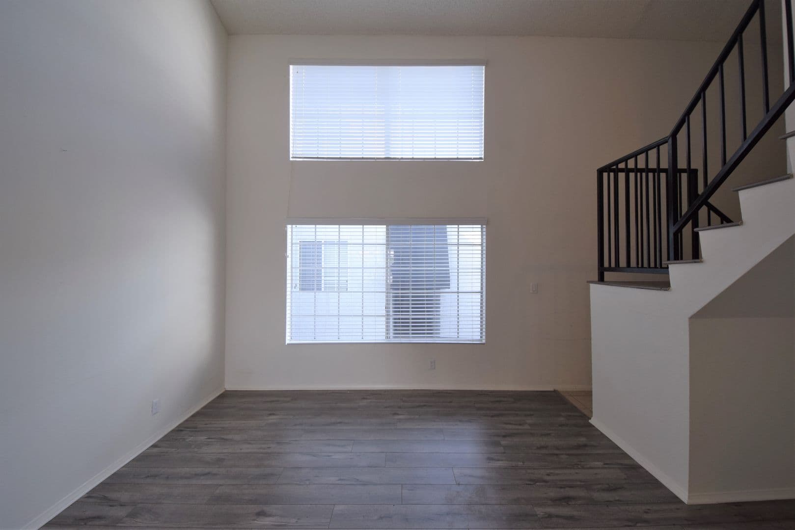 North Hollywood Apartment: 11416 Albers Street