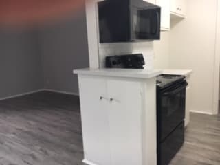 North Hollywood Apartment: 5328 Riverton Avenue