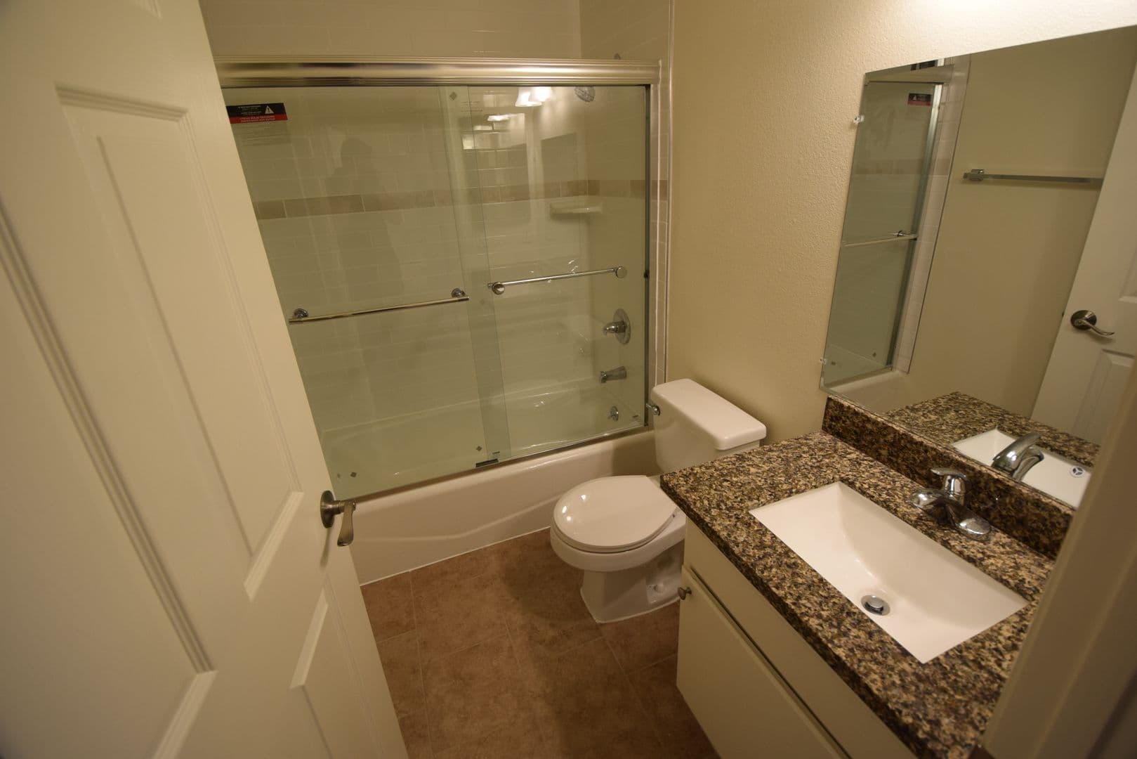 Canoga Park Apartment: 21306 Parthenia Street