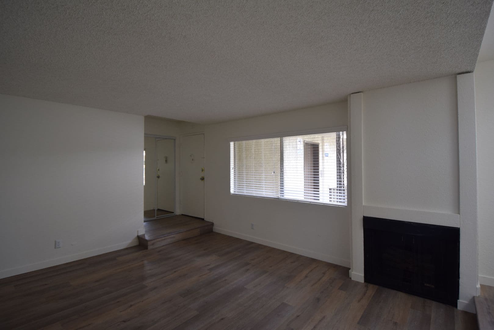 Canoga Park Apartment: 21018 Gresham Street